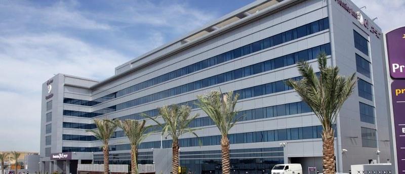 Premier Inn Abu Dhabi Airport Business Park Exterior foto